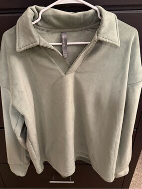 Light Sage Corded Collar Pullover in velour/velvet
